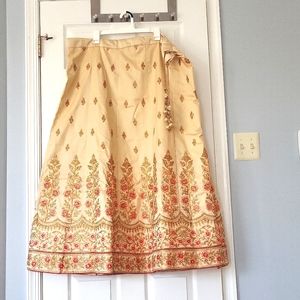 Brand new heavy chaniya choli/lehenga in raw silk material from Seasons